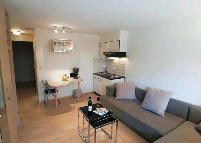 Richmond - 301 & 106 Apartment *